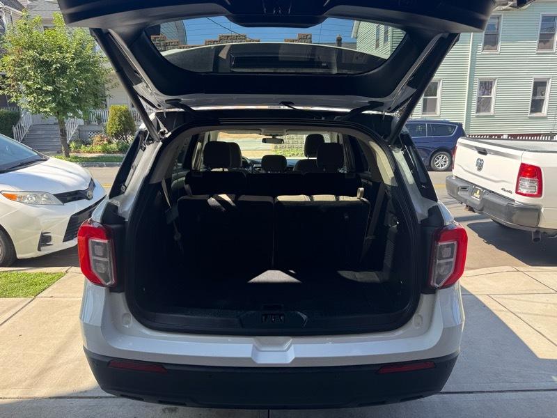 Ford Explorer Base AWD 2021
