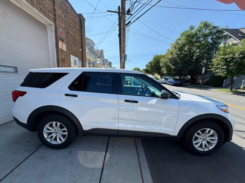 Ford Explorer Base AWD 2021