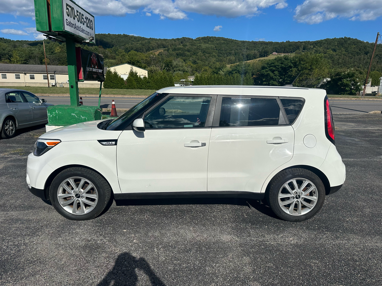Kia Soul + 2019 Kia Soul + 2019