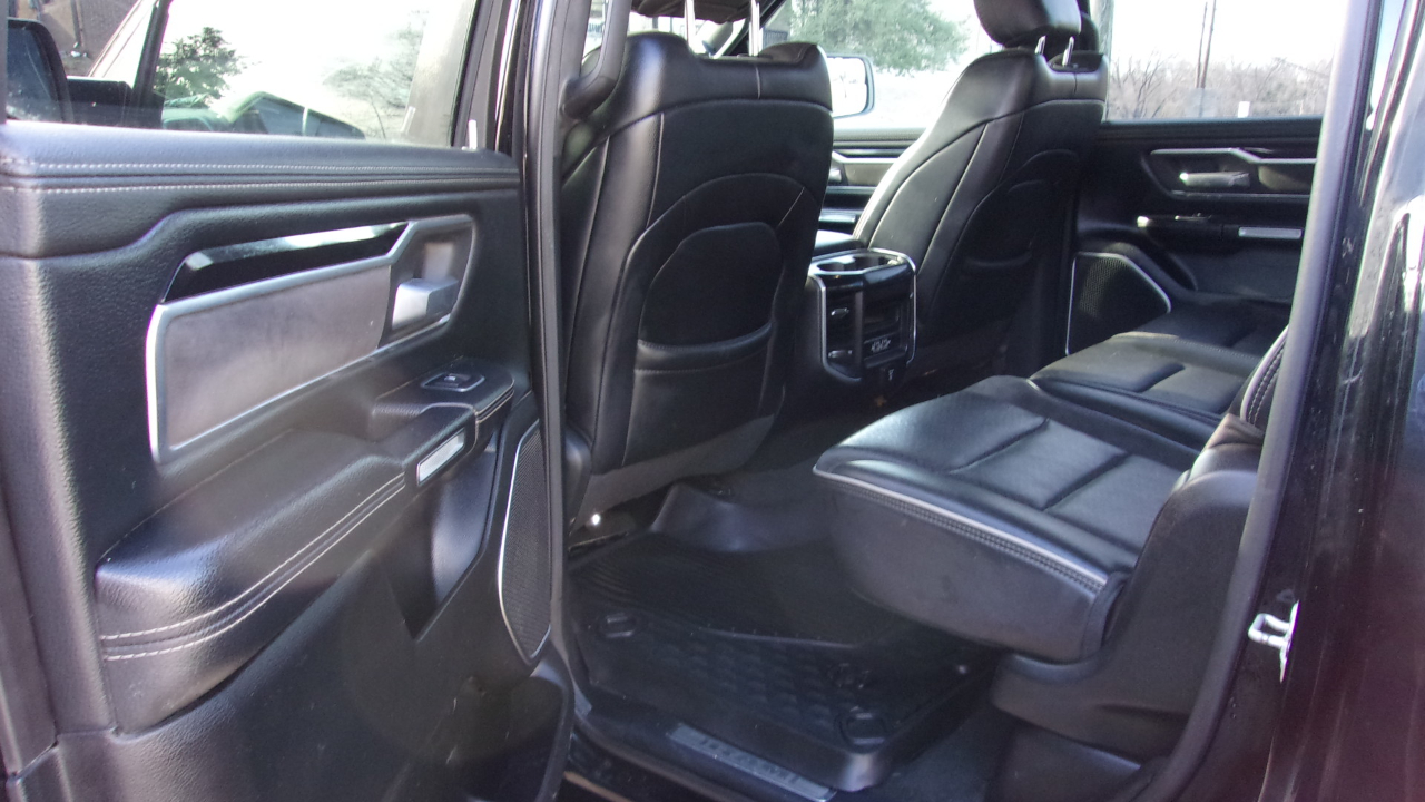 RAM 1500 Laramie Crew Cab SWB 4WD 2020