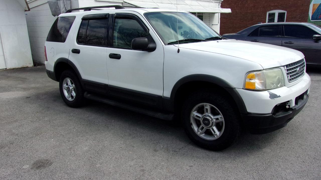 Ford Explorer XLT 4.6L AWD 2003