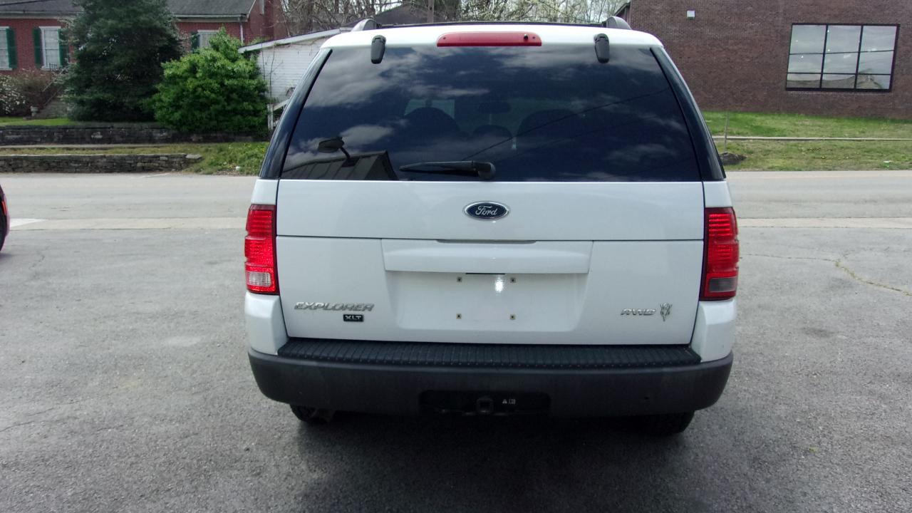 Ford Explorer XLT 4.6L AWD 2003