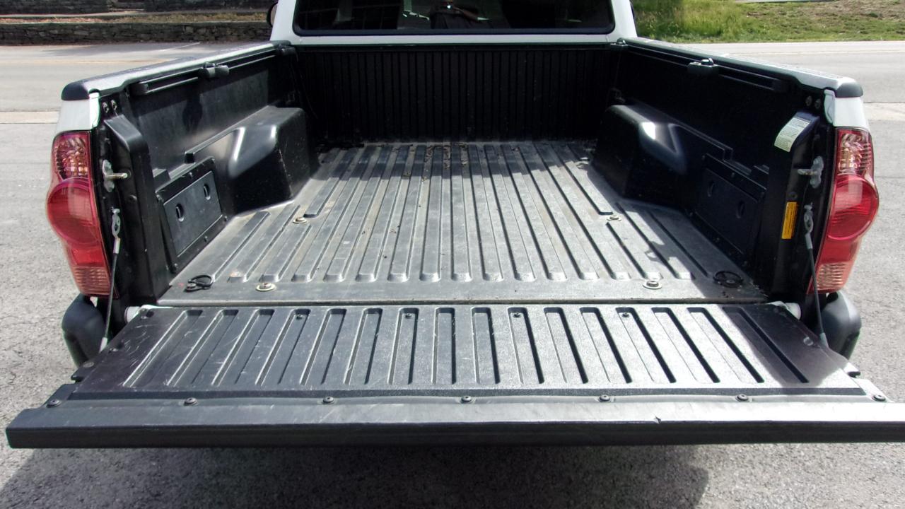 Toyota Tacoma Regular Cab I4 5MT 2WD 2014