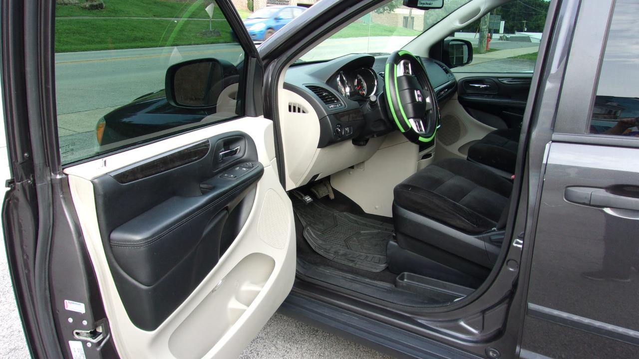 Dodge Grand Caravan SE 2016