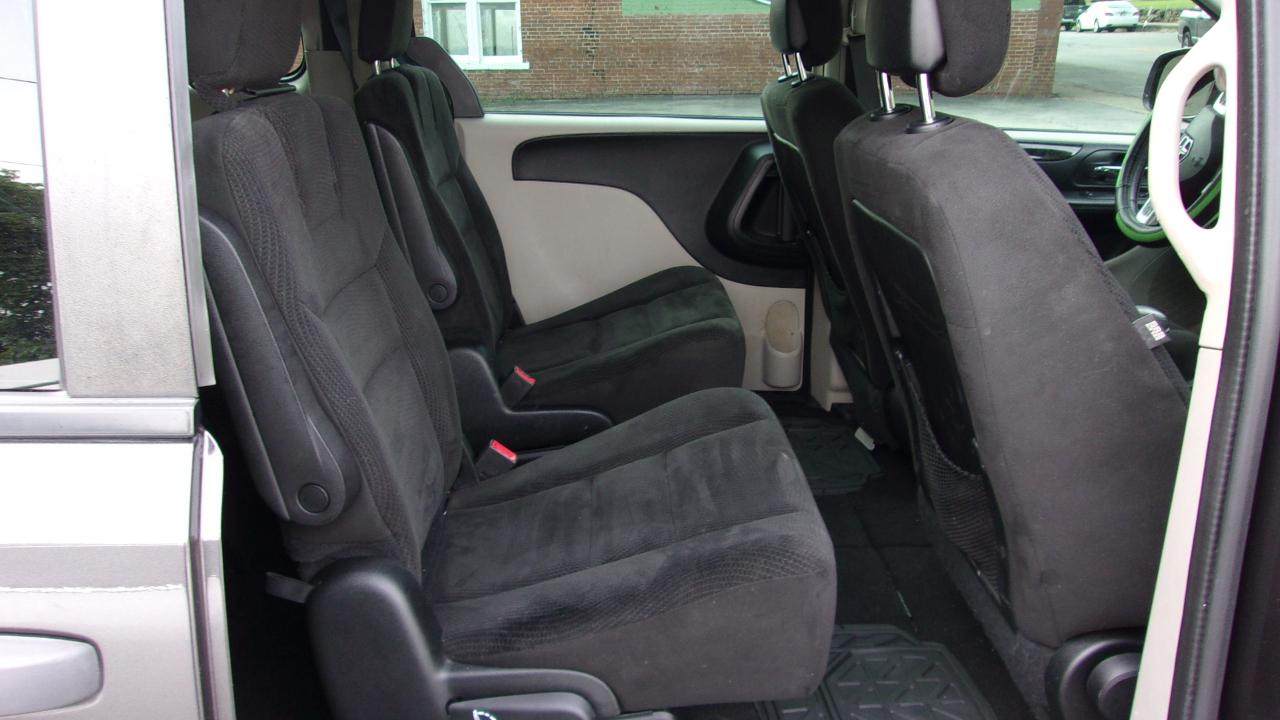 Dodge Grand Caravan SE 2016