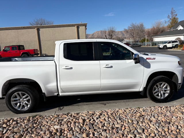 Chevrolet Silverado 1500 LT Crew Cab 4WD 2021