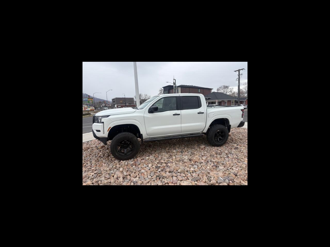 2022 Nissan Frontier S Crew Cab 4WD