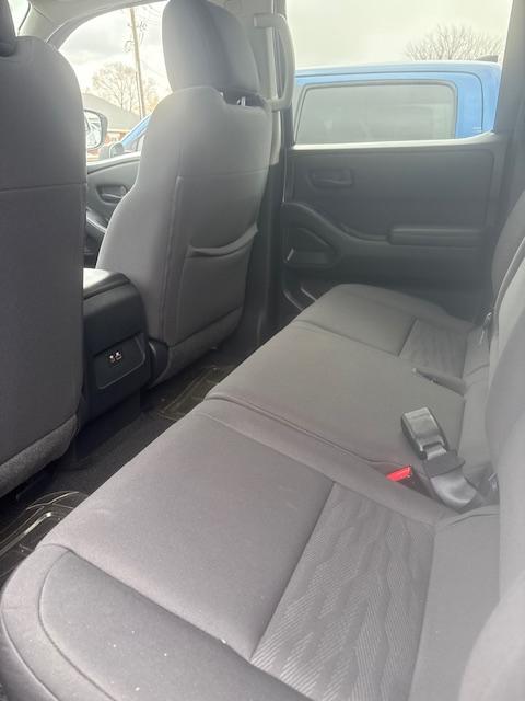 Nissan Frontier S Crew Cab 4WD 2022