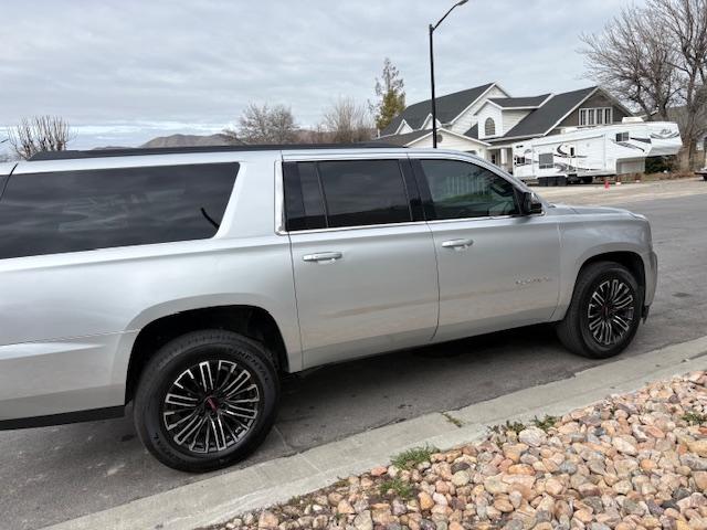 GMC Yukon XL SLT 4WD 2020