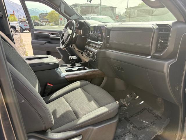 Chevrolet Silverado 1500 LT Crew Cab 4WD 2022