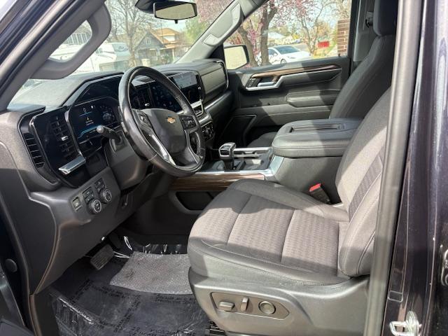 Chevrolet Silverado 1500 LT Crew Cab 4WD 2022