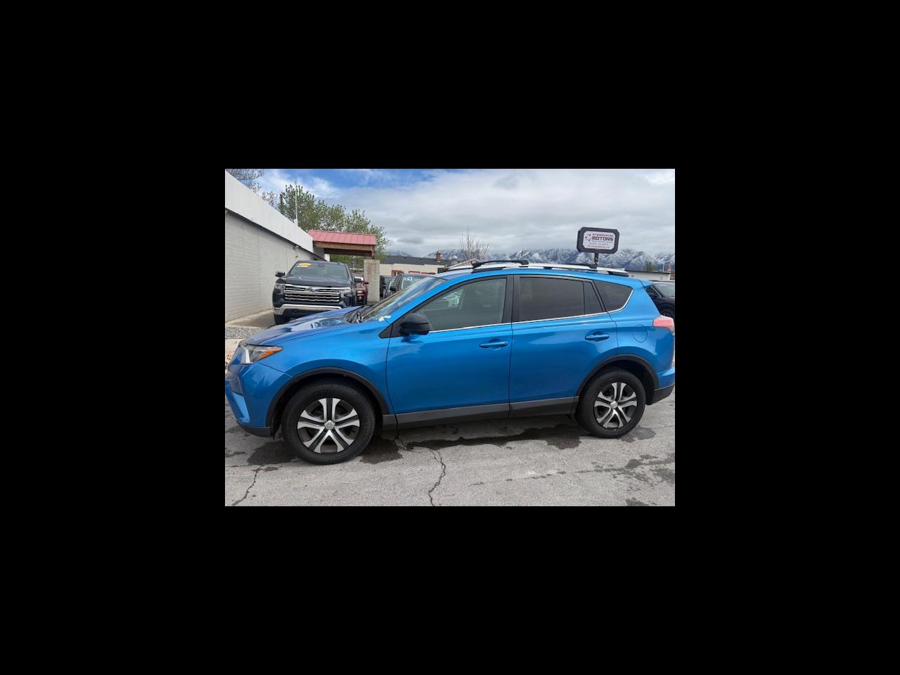 Toyota RAV4 LE AWD 2016