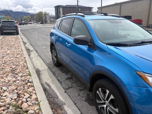 Toyota RAV4 LE AWD 2016