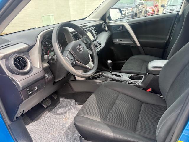 Toyota RAV4 LE AWD 2016