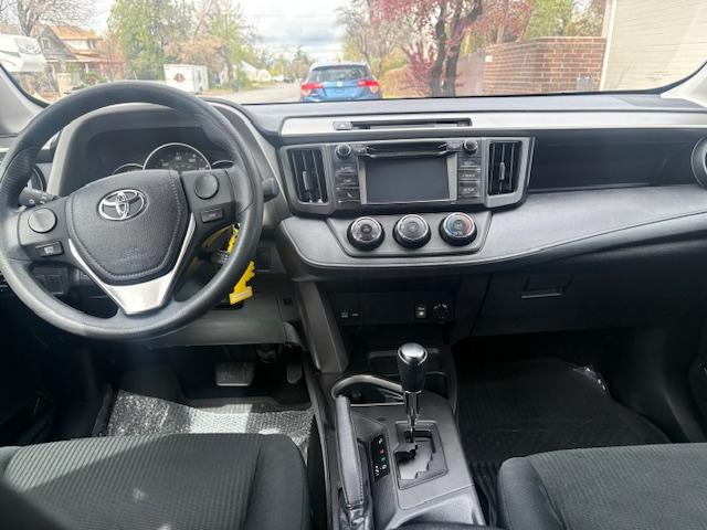 Toyota RAV4 LE AWD 2016