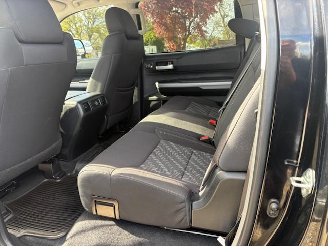 Toyota Tundra SR5 5.7L V8 CrewMax 4WD 2021