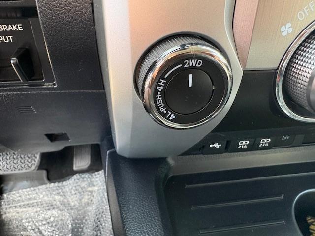 Toyota Tundra SR5 5.7L V8 CrewMax 4WD 2021