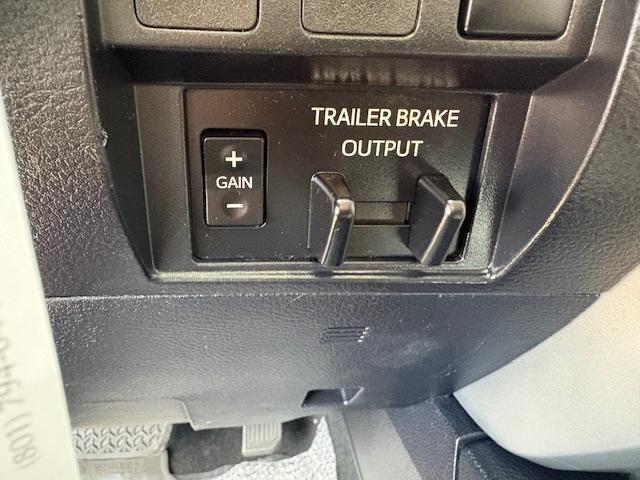 Toyota Tundra SR5 5.7L V8 CrewMax 4WD 2021
