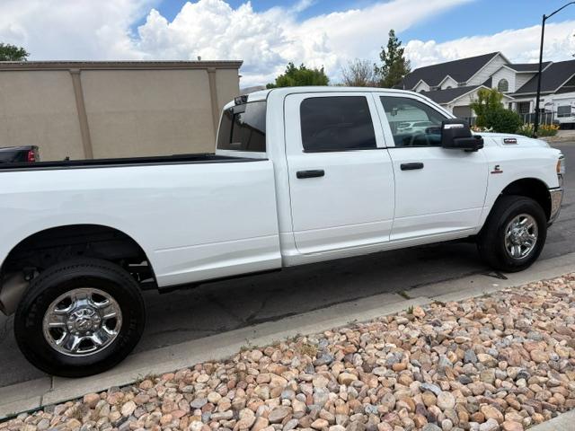 RAM 2500 Tradesman Crew Cab LWB 4WD 2024
