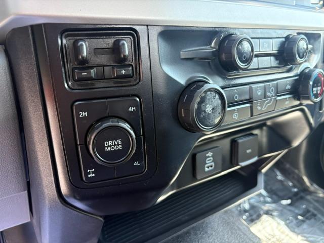 Ford F-350 SD XL Crew Cab Long Bed 4WD 2024