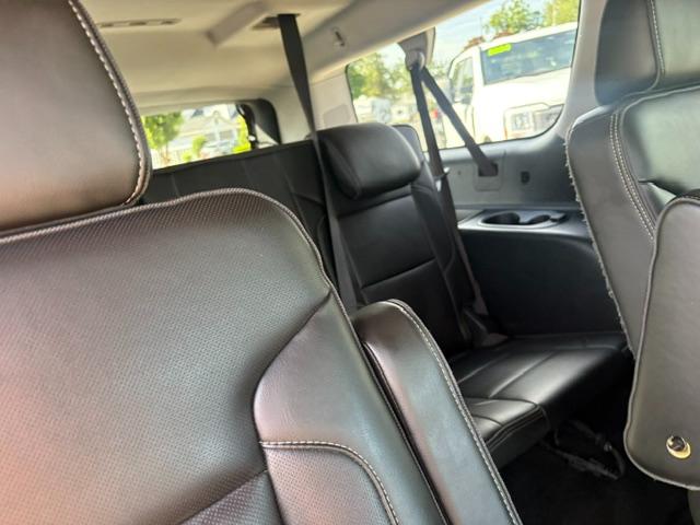 GMC Yukon XL Denali 4WD 2019