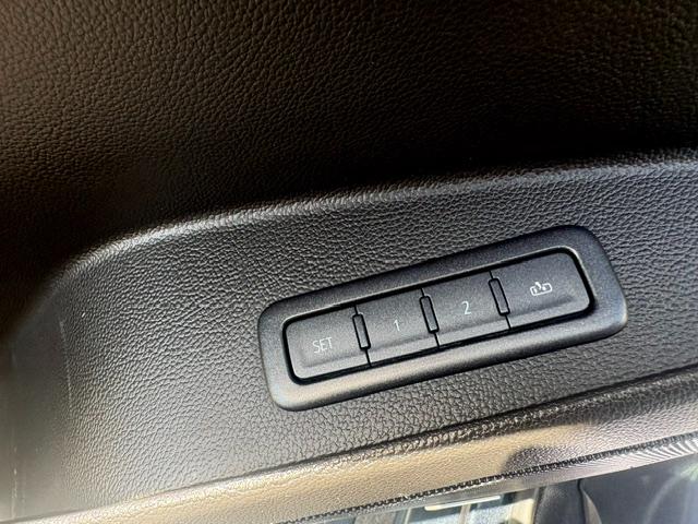 GMC Yukon XL Denali 4WD 2019
