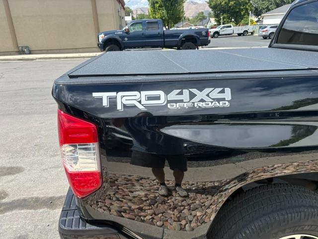 Toyota Tundra Limited 5.7L CrewMax 4WD 2021