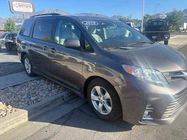Toyota Sienna LE 8-Passenger 2018