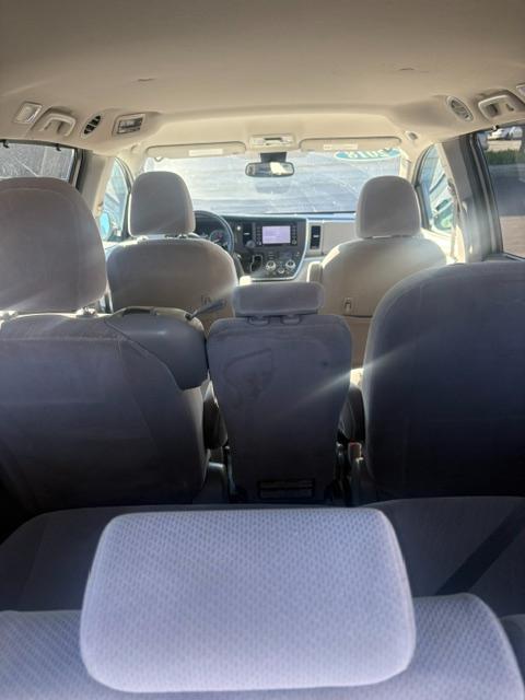Toyota Sienna LE 8-Passenger 2018