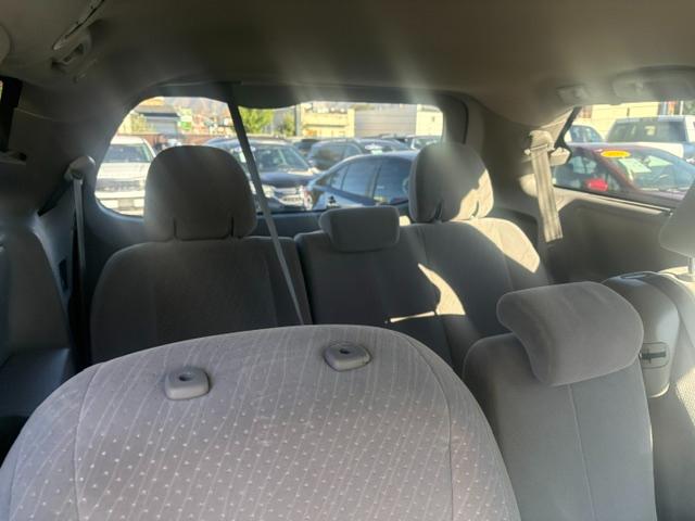 Toyota Sienna LE 8-Passenger 2018
