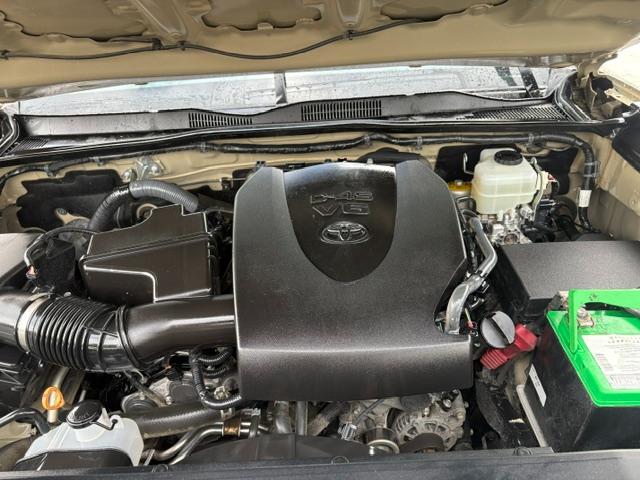 Toyota Tacoma  2017