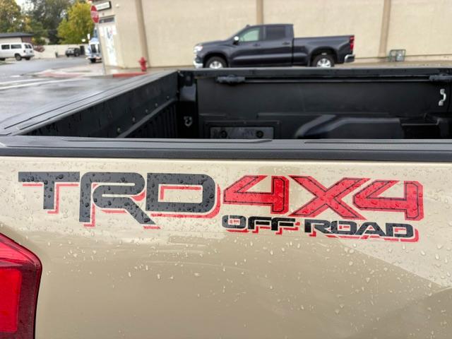 Toyota Tacoma  2017