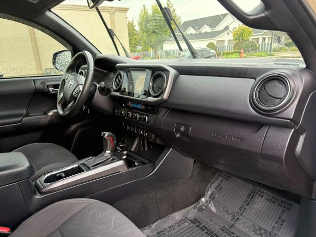 Toyota Tacoma  2017