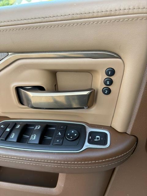 RAM 2500 Longhorn Crew Cab SWB 4WD 2022