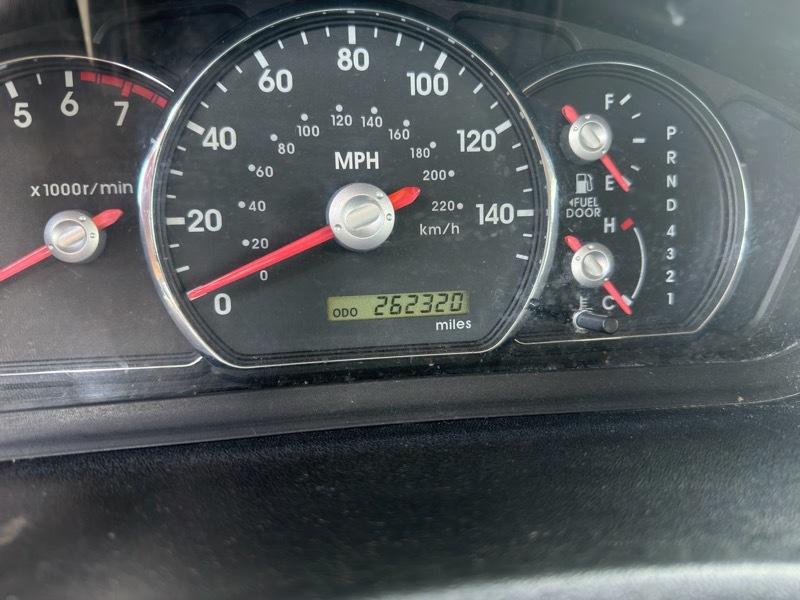 Mitsubishi Endeavor LS AWD 2006