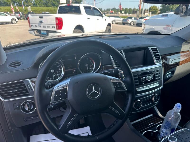 Mercedes-Benz GL-Class GL450 4MATIC 2013 Mercedes-Benz GL-Class GL450 4MATIC 2013