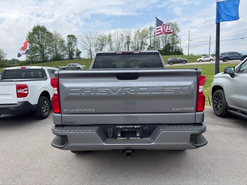 Chevrolet Silverado 1500 Custom Crew Cab 4WD 2021