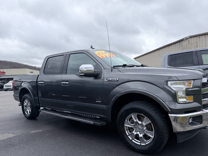 2017 Ford F-150 4WD SuperCrew 139" Lariat