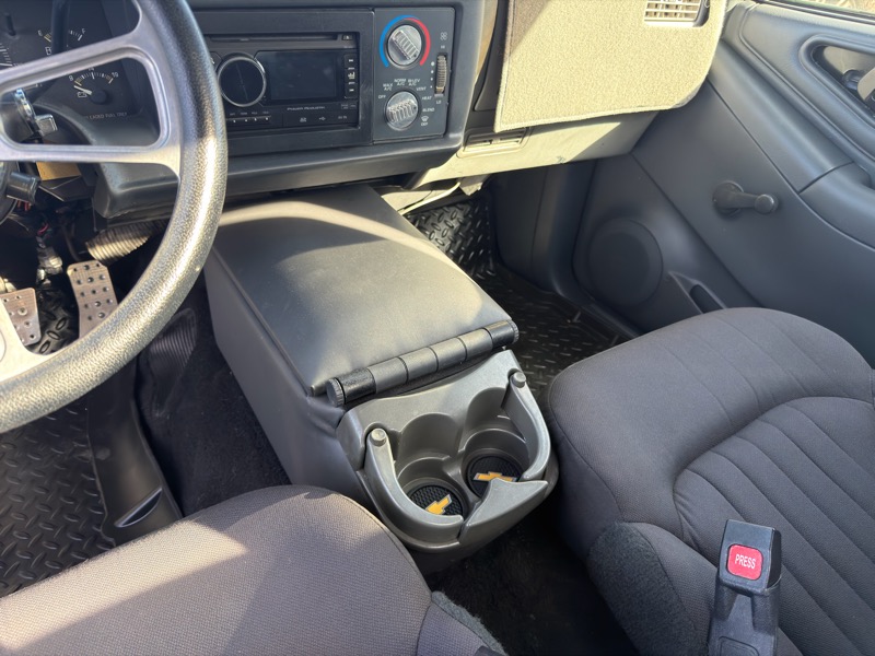 Chevrolet S10 Pickup Reg. Cab Short Bed 2WD 1994