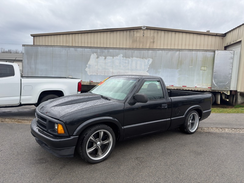 1994 Chevrolet S10 Pickup Reg. Cab Short Bed 2WD