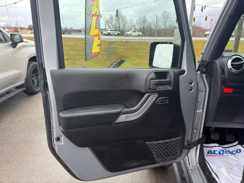 Jeep Wrangler Unlimited Rubicon 4WD 2015