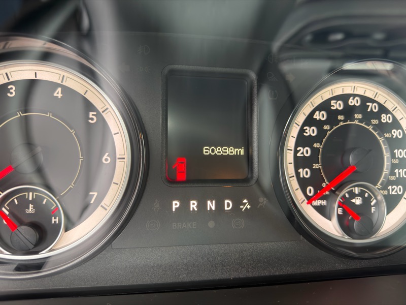 RAM 1500 4WD Quad Cab 140.5" SLT 2018