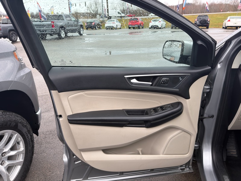 Ford Edge Titanium AWD 2022