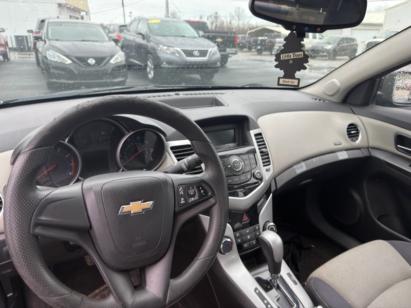 Chevrolet Cruze LS Auto 2014
