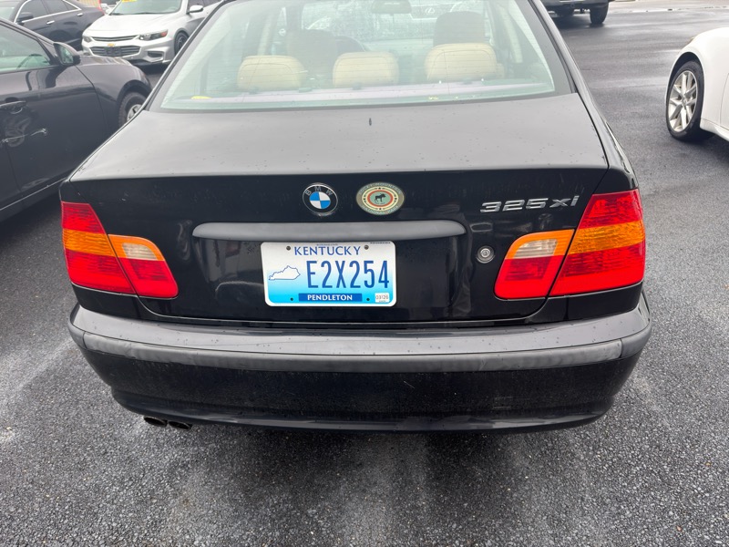 BMW 3-Series 325xi Sedan 2005