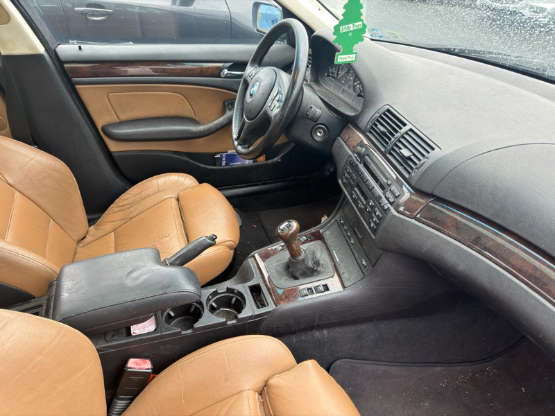 BMW 3-Series 325xi Sedan 2005