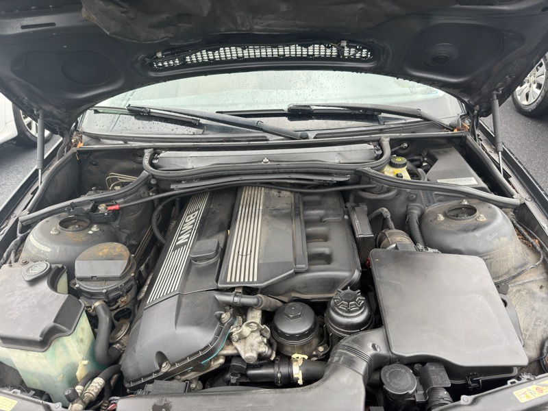 BMW 3-Series 325xi Sedan 2005