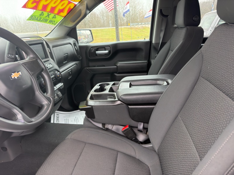 Chevrolet Silverado 1500 Limited Custom Crew Cab Short Box 4WD 2022