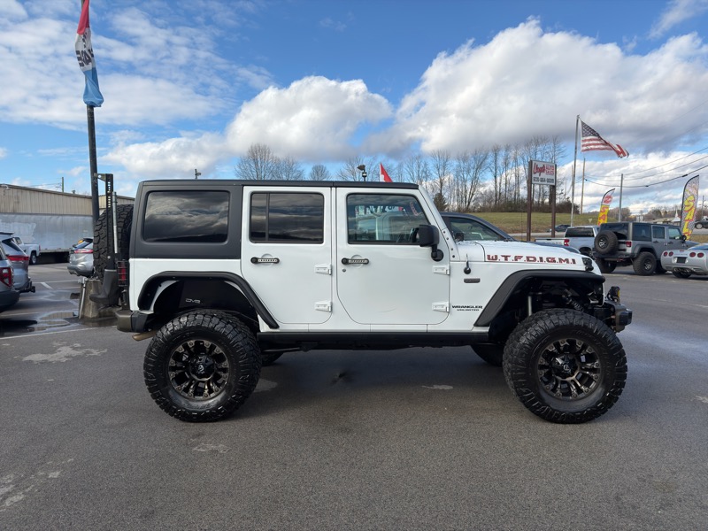 Jeep Wrangler Unlimited Sahara 4WD 2017