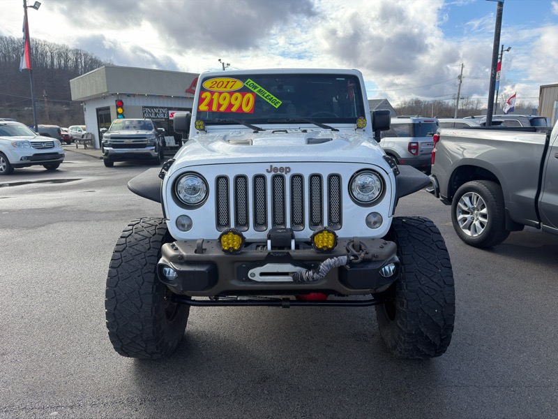 Jeep Wrangler Unlimited Sahara 4WD 2017